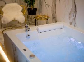 Jacuzzi Apartment Main Square, hotel cerca de Plaza del Mercado, Cracovia