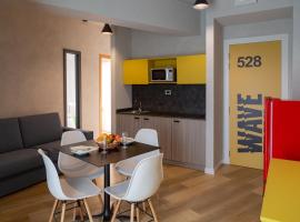 Wave Apartments, hotel bajet di Acireale