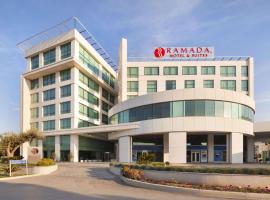 Ramada Hotel & Suites by Wyndham Izmir Kemalpasa, 4hvězdičkový hotel v destinaci Kemalpaşa