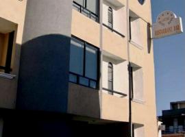 HOTEL ROMO, hotel with hot tubs in Ciudad Hidalgo