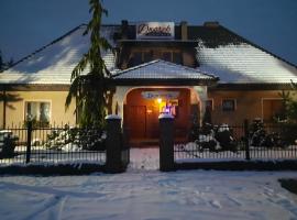Dworek Zawadzkich, hotel in Kruszyn