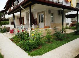 Gündoğdu Tatil Sitesinde Dubleks Villa, vacation home in Side