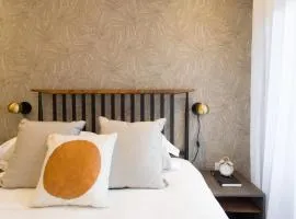 Romantic Studio in the Heart of Little Italy by Den Stays