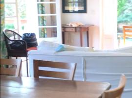 Casa com charme de montanha em Itaipava!, hotel en Petrópolis