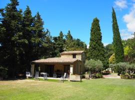 holiday home, Bédarrides, hotel a Bédarrides