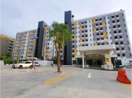 Chateau Hotel & Apartments, hotel em Pathum Thani