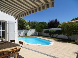 TETHYS VILLA AVEC PISCINE ET PROCHE DE LA MER, villa i Sainte-Marie-de-Ré