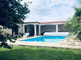 Quinta, holiday rental in Argy