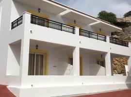 Coloma Apartments Pefkos: Pefki Rodos şehrinde bir kalacak yer