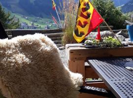 Chalet Gotthelf Gartenstudio, Ferien mit Hund, cabin in Adelboden