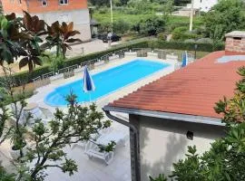 Apartments Ankica - pool & garden