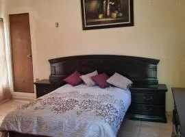 Padrinos Hostal La Paz Full House