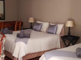 Travellers Joy Guest House, guest house in Colesberg