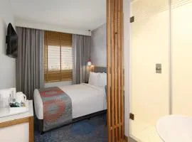 Holiday Inn Express Ahmedabad Prahlad Nagar by IHG