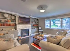 25 Mi to NYC Walkable Long Island Apt with Balcony