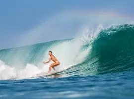 Cabana Surf and Stay