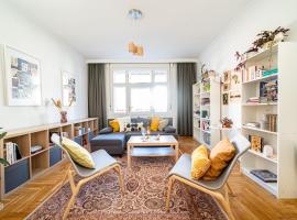 Cozy apartment in Budapest near Gellért Hill, hotel poblíž významného místa Allee Shopping Mall, Budapešť