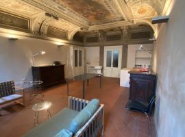 Intero Appartamento. San Giovanni Uno, self catering accommodation in Brescia