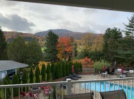 Le Champlain Condo-Hôtel, hotell i Bromont