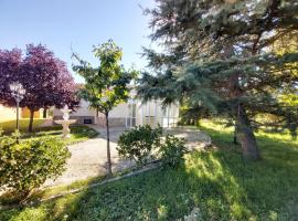 Casa chalet en el campo, Hütte in Barbadillo