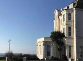 The Leas View, hotel berdekatan Tempat Pelabuhan Folkestone, Folkestone