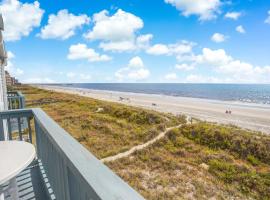 2BR, 2Bath condo Oceanfront Getaway with pool, hotel en Myrtle Beach