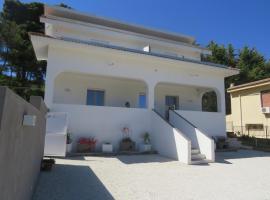 B&B Adenzia, guest house in Caltanissetta