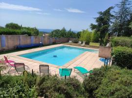 Villa au calme avec piscine, hotell sihtkohas Villardonnel