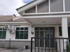 Alma Homestay