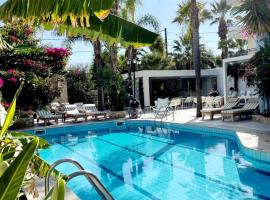 Minoa Apartments: Amoudara Herakliou şehrinde bir plaj oteli