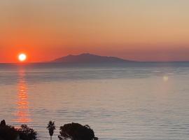 Maison vue sur les îles toscanes, hotell sihtkohas Santa-Maria-di-Lota