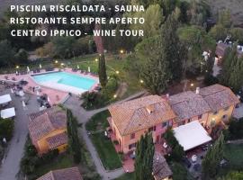 Podere Dell'Anselmo, hotel s parkiriščem v Montespertoliju