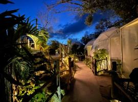 Cozy room near the beach, party zone, luxury tent in Tulum