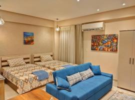 Eco Inn - Sherook993g2 Studio, ξενοδοχείο σε Madīnat ash Shurūq