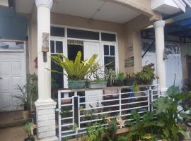 Wulan Nada Homestay Dieng, hotel v mestu Banjarnegara