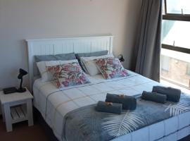 Sandown Self-Catering, hotel dicht bij: Irma Booysen Flora Reserve, Cape St Francis