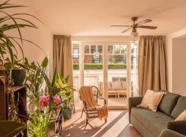 Authentieke vakantiewoning op 200 m van het strand, Villa in De Panne