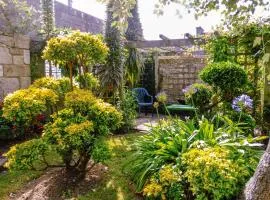 Holiday Home Manoir des Halles - PLC258