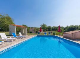 Holiday Home Danijela - ROJ406 by Interhome, ξενοδοχείο με πάρκινγκ σε Žminj