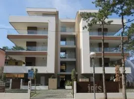 Apartment Iris Suite by Interhome