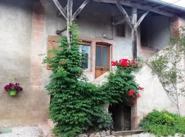 La Maison MOJA, hotel con estacionamiento en Préty