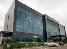 Village Hotel Manchester Ashton, хотел с джакузита в Аштън ъндър Лайн