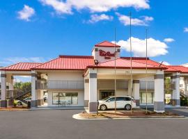 Red Roof Inn Fayetteville I-95, motel u gradu Fejtvil