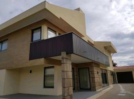 Vivenda junto ao mar、ミンデロのホテル