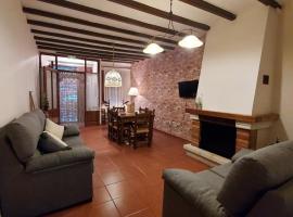 Casa Tòfol, Hotel in Catí