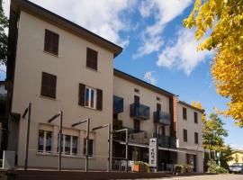 Albergo Ristorante Plaza, wellness hotel v destinaci Tornolo