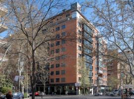 AC Hotel Aitana by Marriott, hotel cerca de Estadio Santiago Bernabéu, Madrid