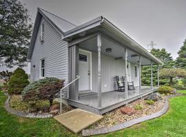 Cozy Goshen Farmhouse about 9 Mi to Amish Acres, parkimisega hotell sihtkohas Goshen