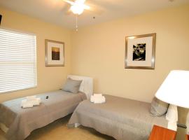 John's Pass Hotel - Fully Remote Check In, hotell i St Pete Beach