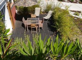 grand studio et terrasse privée lac cavayère, hotel ieftin din Carcassonne